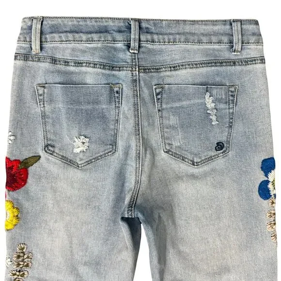 Indigo Rein Light Wash Blue Floral Embroidered Low Rise Chew Hem Jeans size 9 - Picture 11 of 12